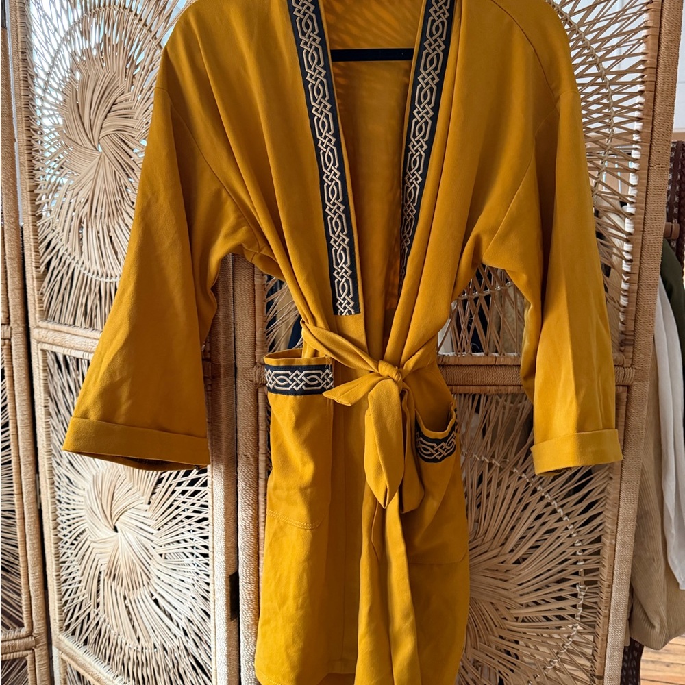 Vintage Mustard Yellow Women's Robe with Contrast Trim